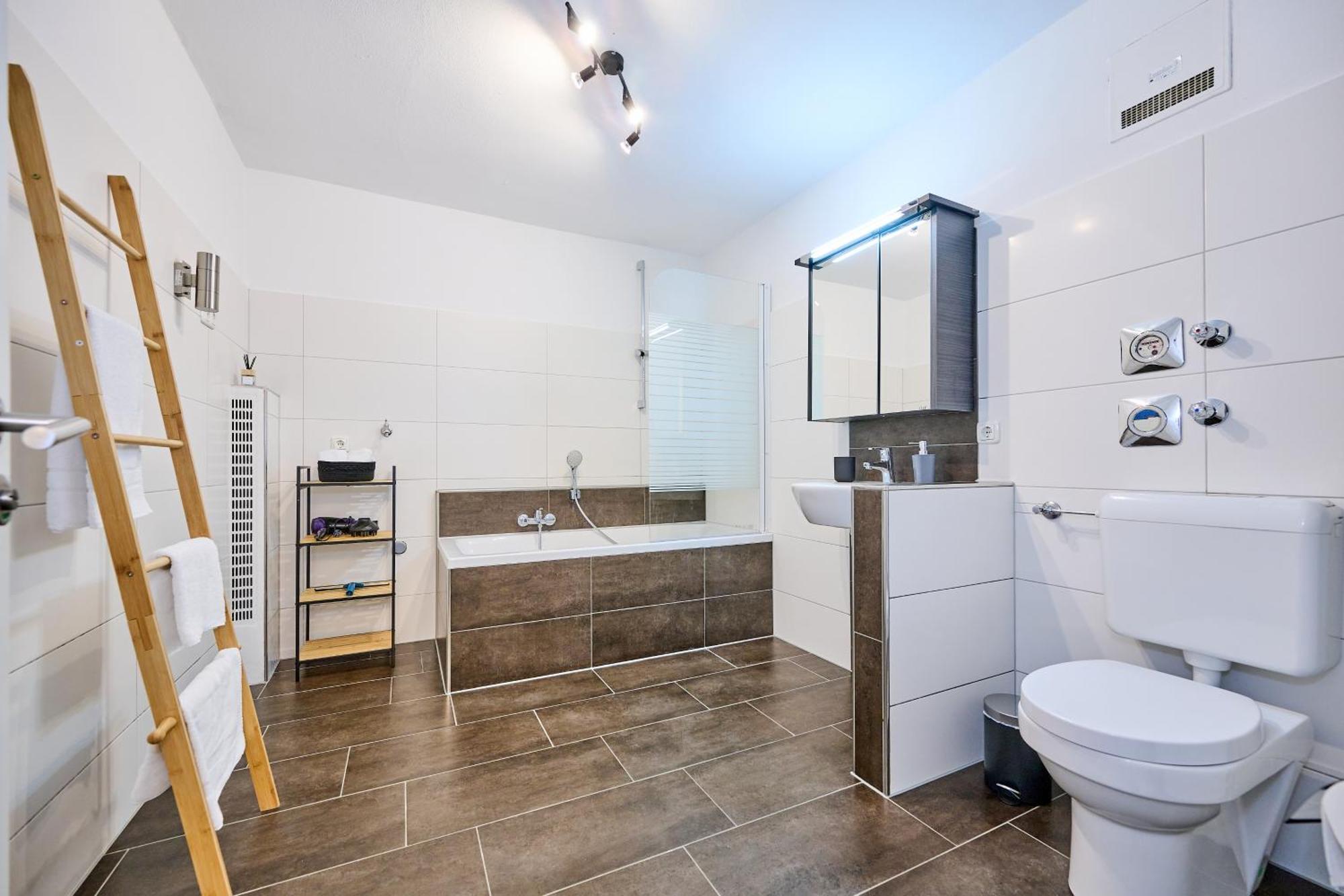 Apanoxa Homes I Zentral I Geschaefts- Und Monteurswohnung Штраубинг Экстерьер фото